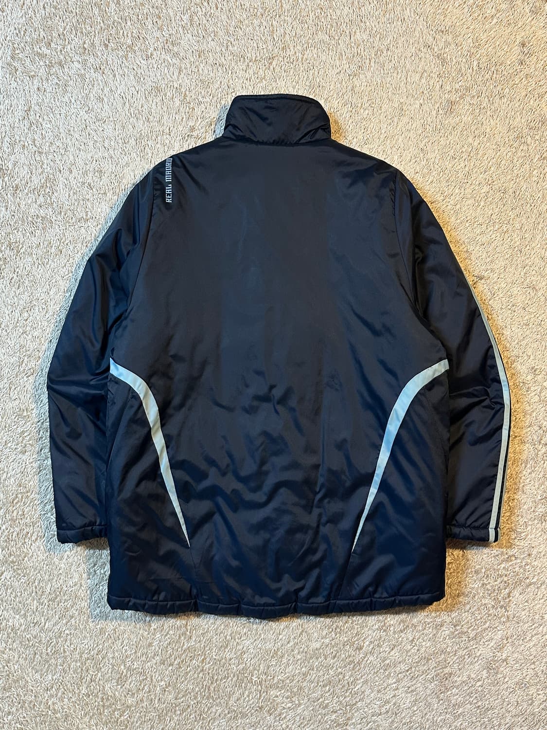 대장급) 아디다스 레알 마드리드 점퍼 패딩 네이비 상품이미지3