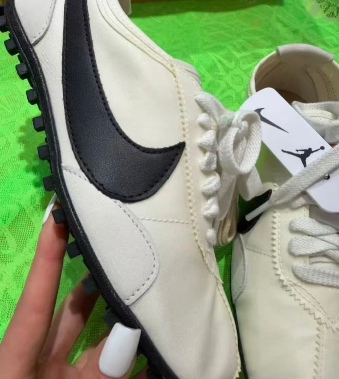 나이키 문 슈 소프트 펄 앤 블랙 265mm 상품이미지2