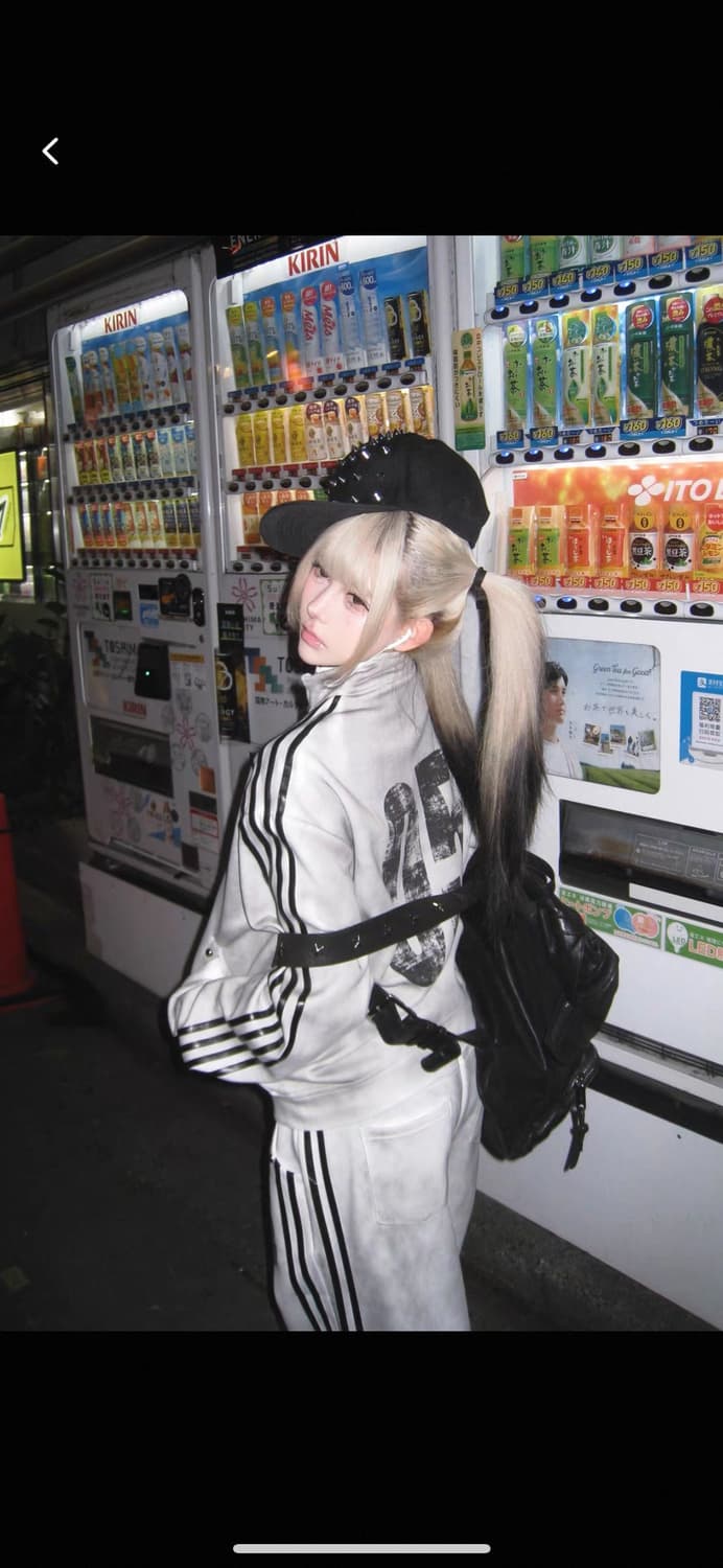 Distressed Skull Zip Jacket 상품이미지3