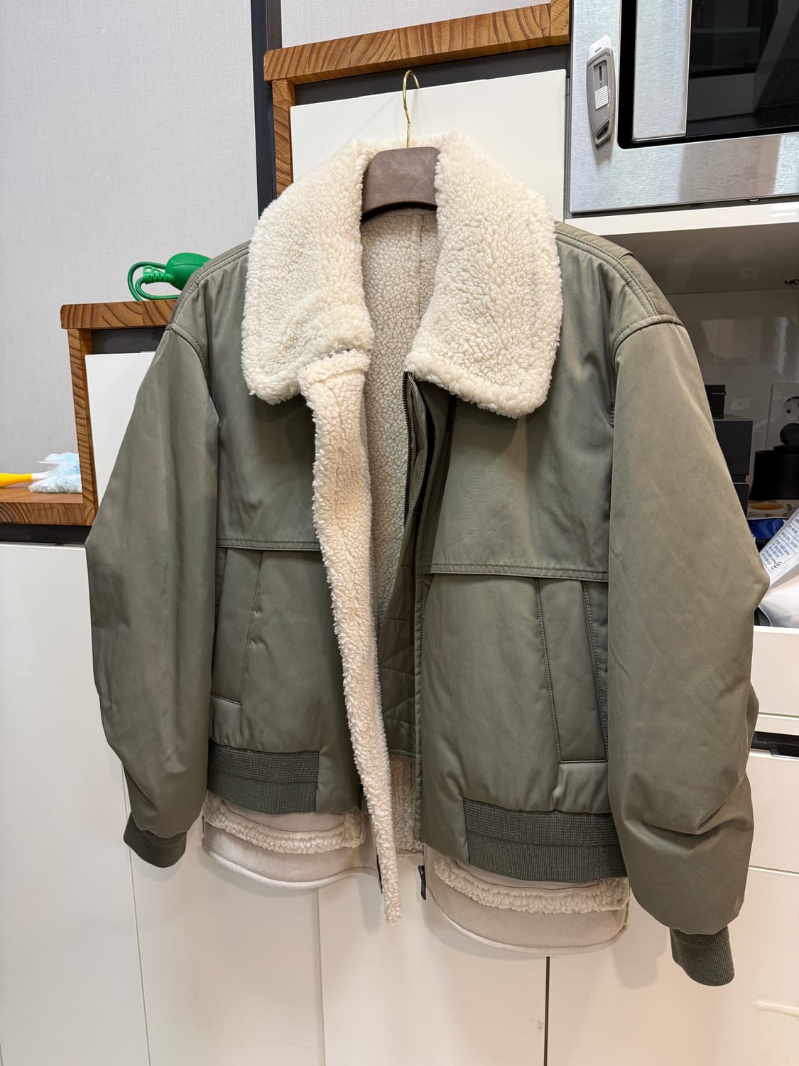 시스템옴므 퍼블록 레이어드 무스탕 카키 판매합니다 ! 상품이미지4