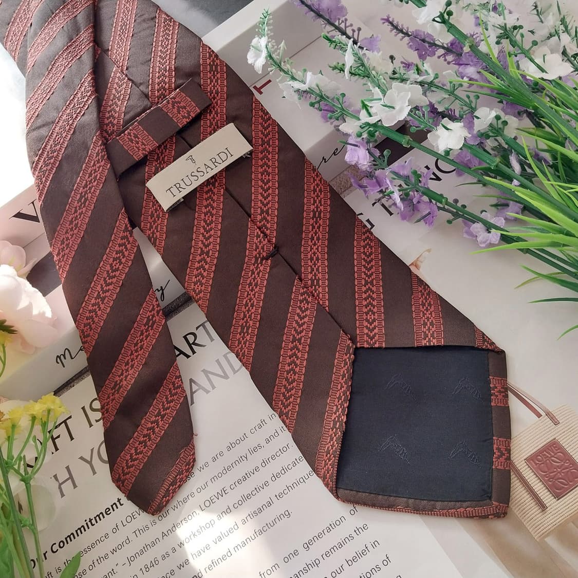 트루사르디 실크 브라운 스트라이프 넥타이 9.2cm A+등급 K1317
 상품이미지5
