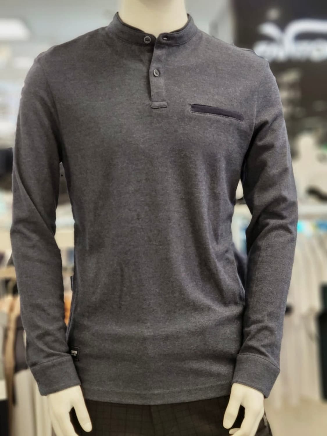 팬텀 긴팔 티셔츠 새상품 상품이미지3