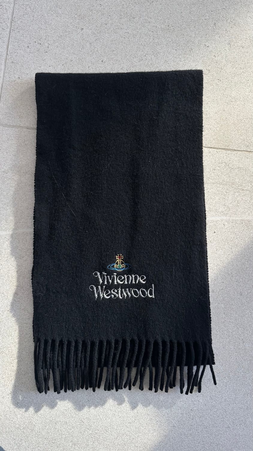 비비안웨스트우드 자수 목도리 머플러 블랙 팝니다 상품이미지2