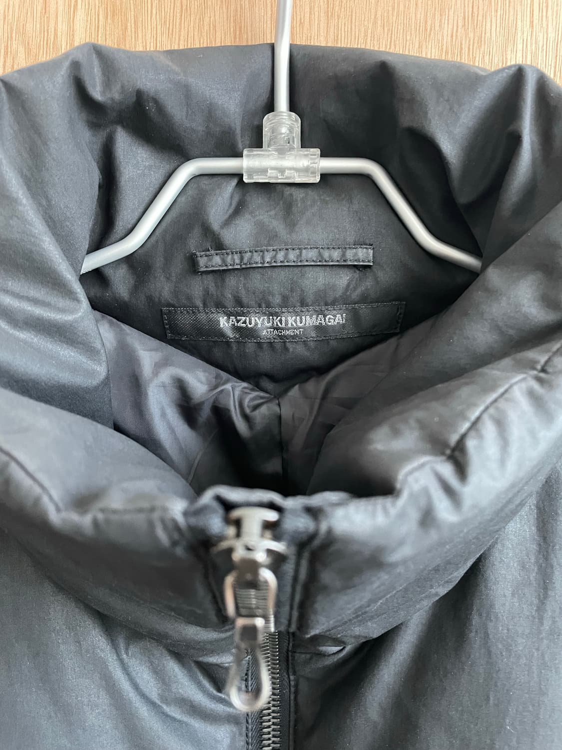 카즈유키쿠마가이 절개 패딩 자켓 상품이미지4