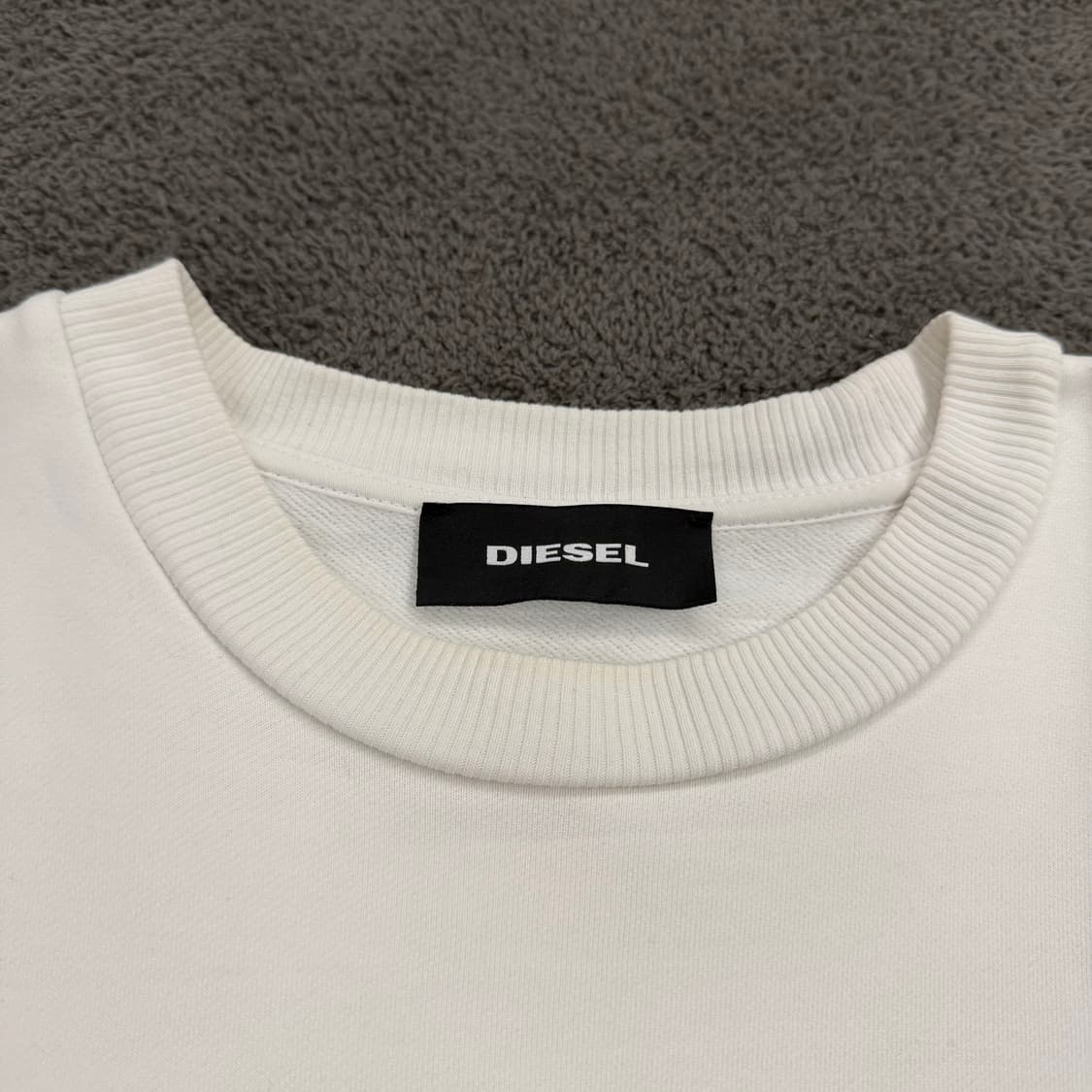 [ 정품/L ] 디젤 빅로고 맨투맨 상품이미지5