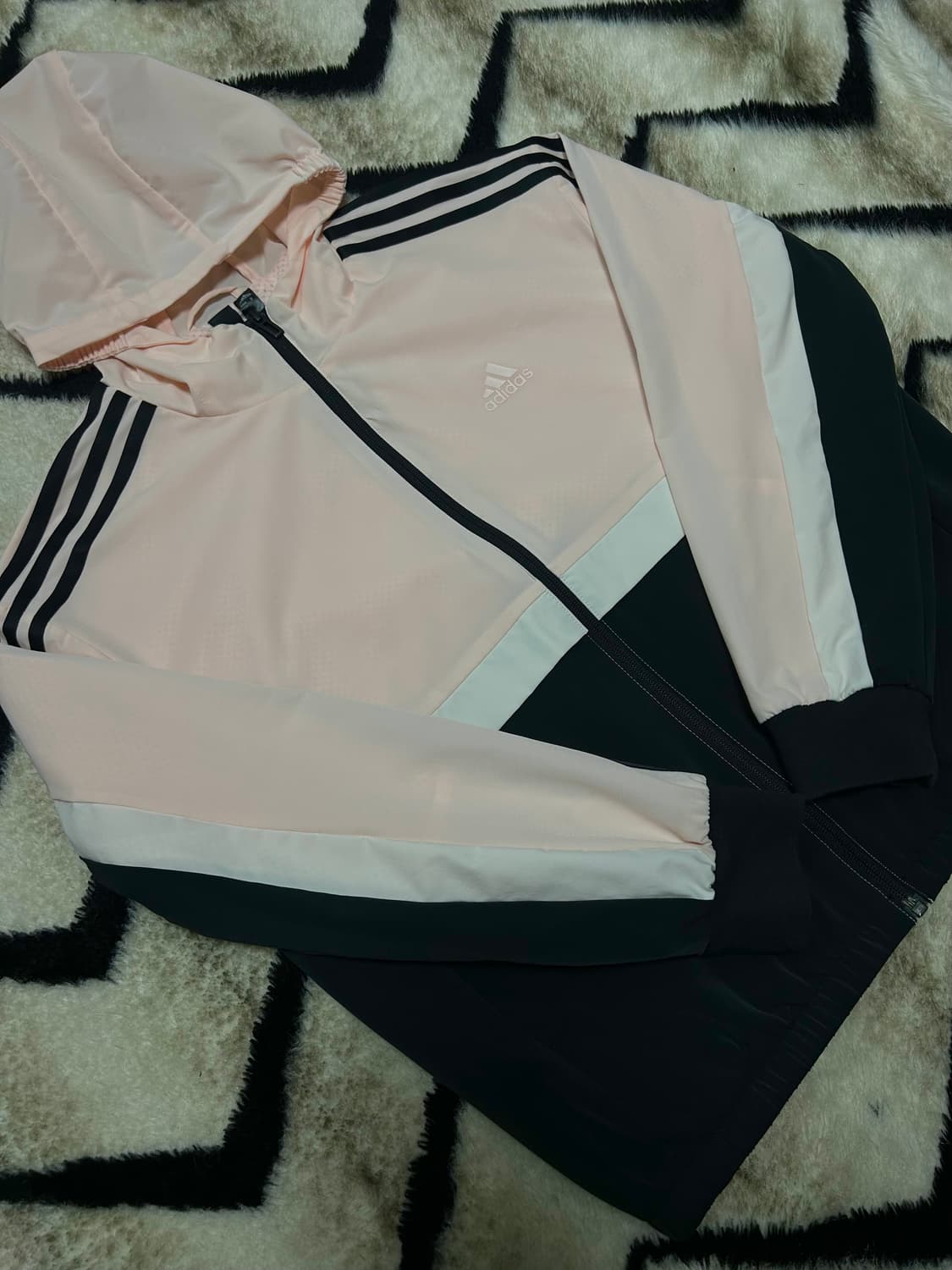 [S]아디다스 퓨처 아이콘 후드 바람막이 자켓/핑크블랙 상품이미지3