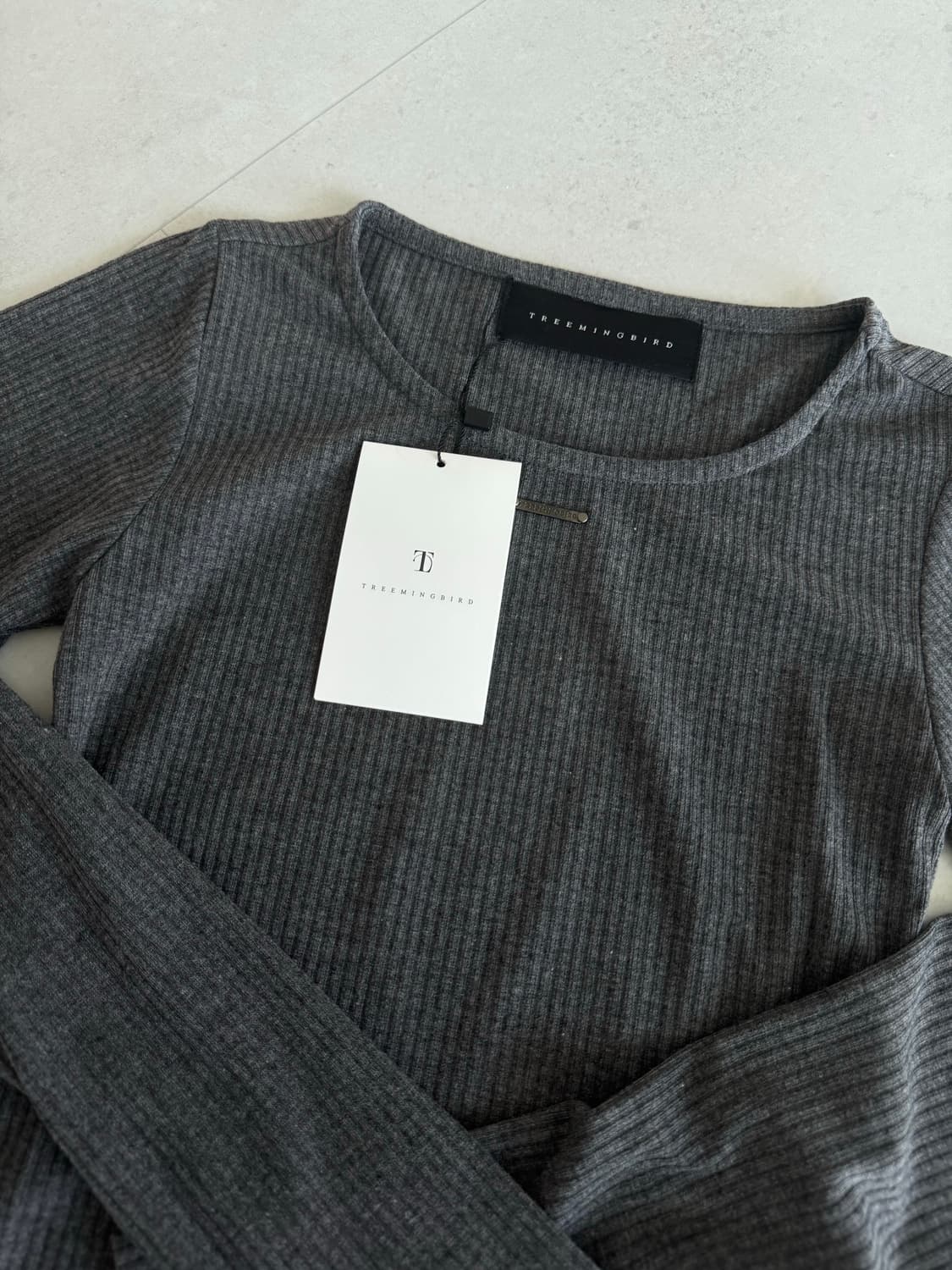 트리밍버드 핑거홀 롱 슬리브 차콜 상품이미지7