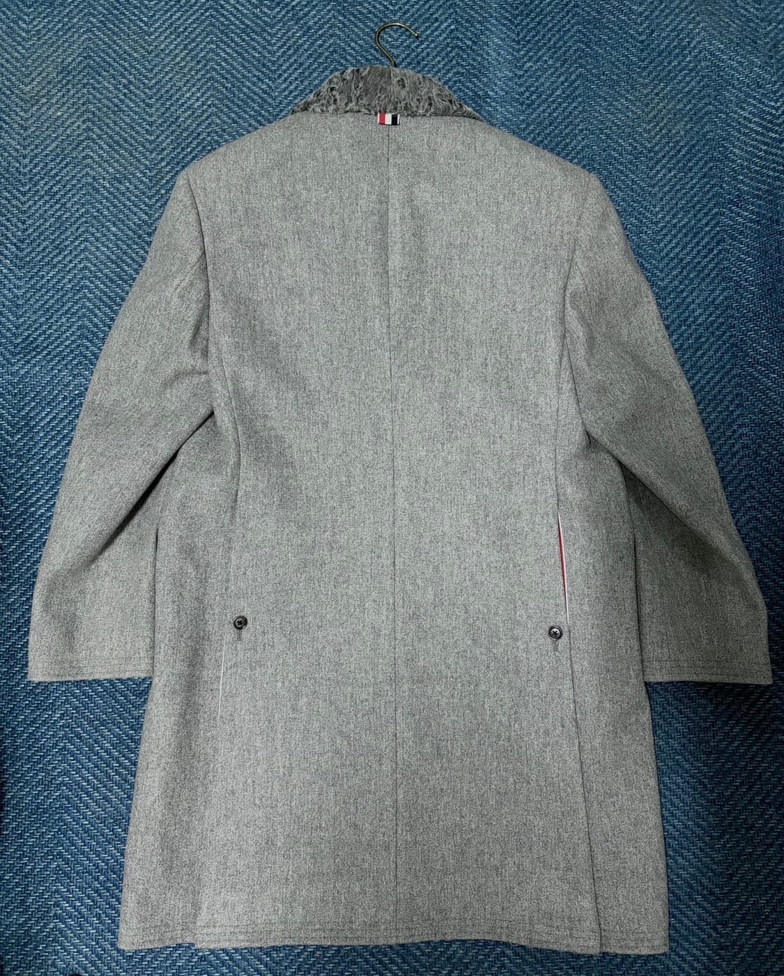 [백화점판] 톰브라운 천연모피 카라 울 코트 1사이즈 상품이미지3