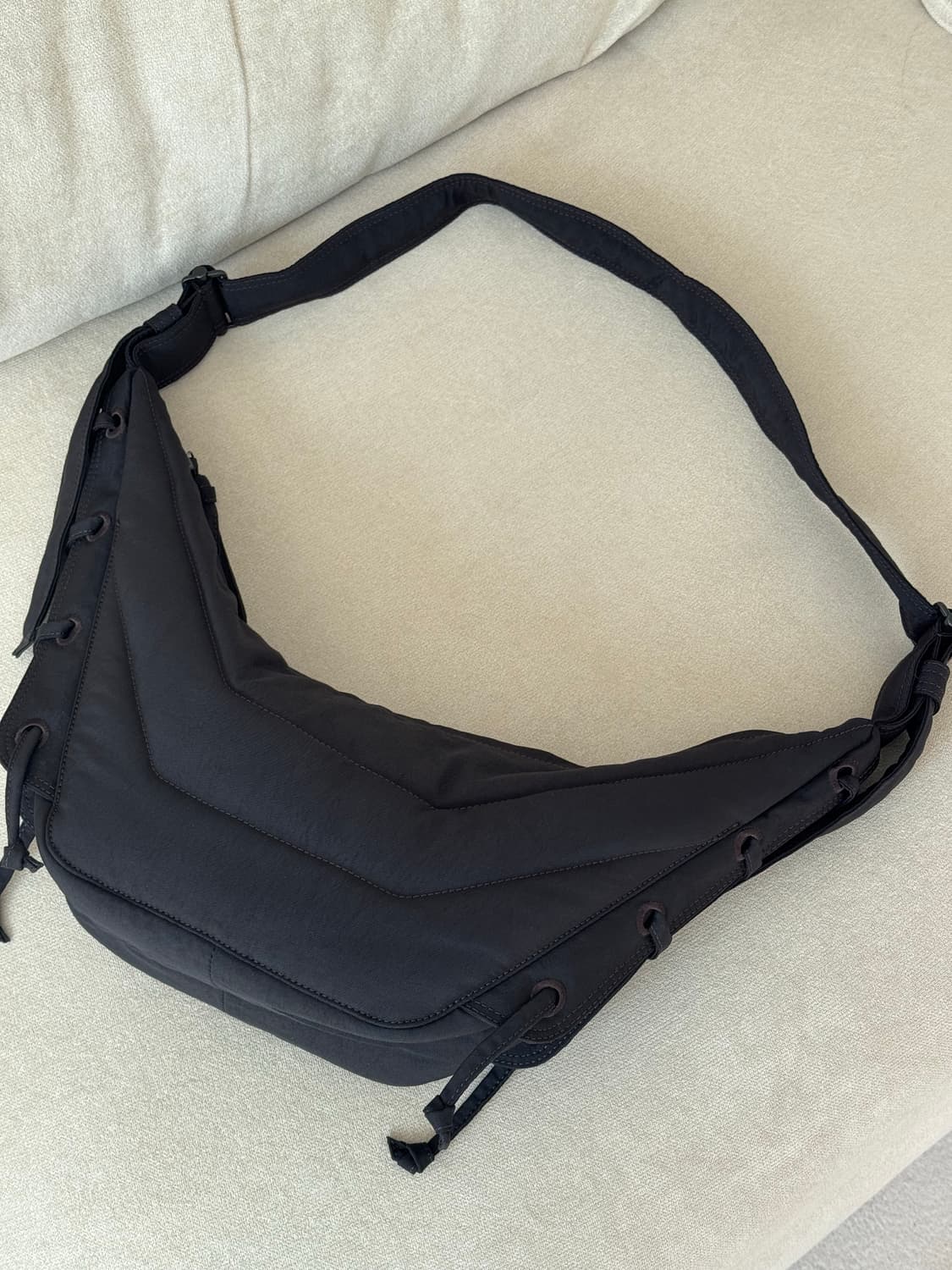 르메르 소프트게임백 스몰 다크초코 상품이미지4