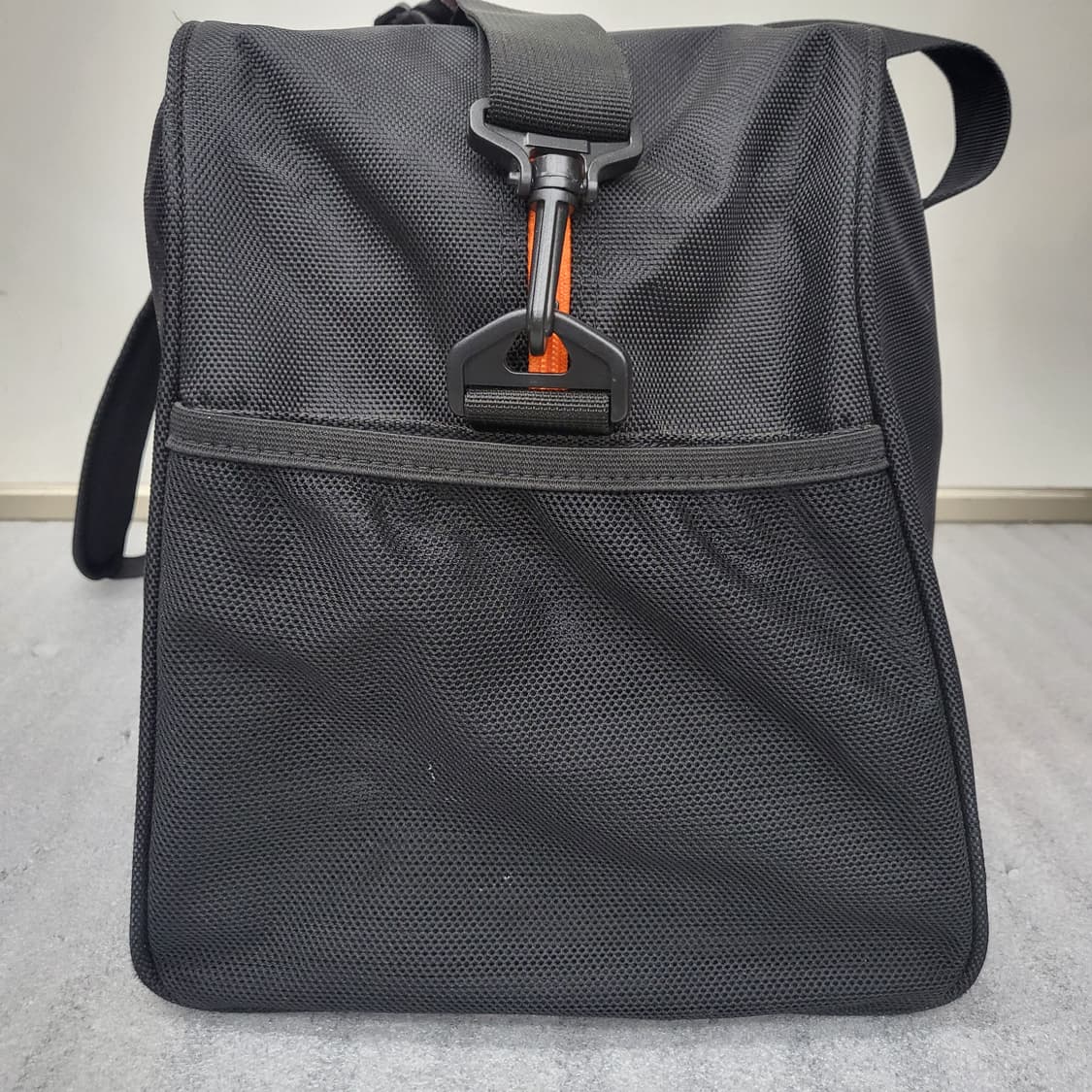 데상트 정품 더플백,보스턴백50x30x22cm 상품이미지5