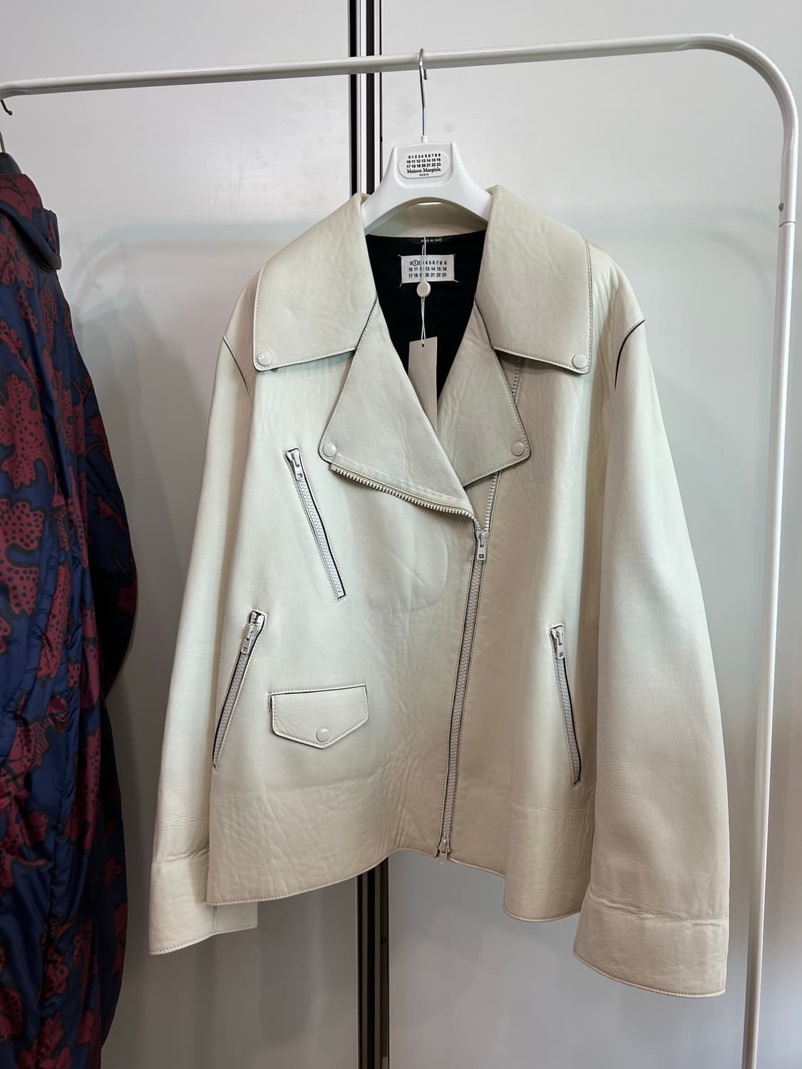 마르지엘라 화이트 레더 자켓 상품이미지1