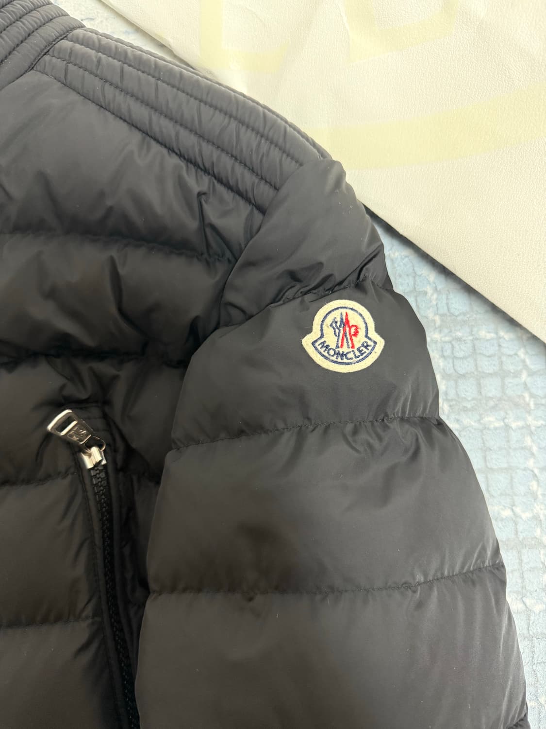 몽클레어 아미오 패딩 4사이즈 풀박스 상품이미지2