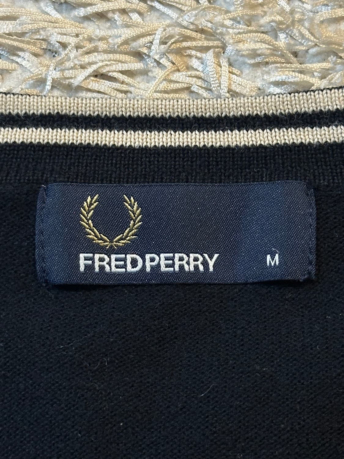 프레드페리 FREDPERRY 라운드넥 코튼 니트 블랙 상품이미지4