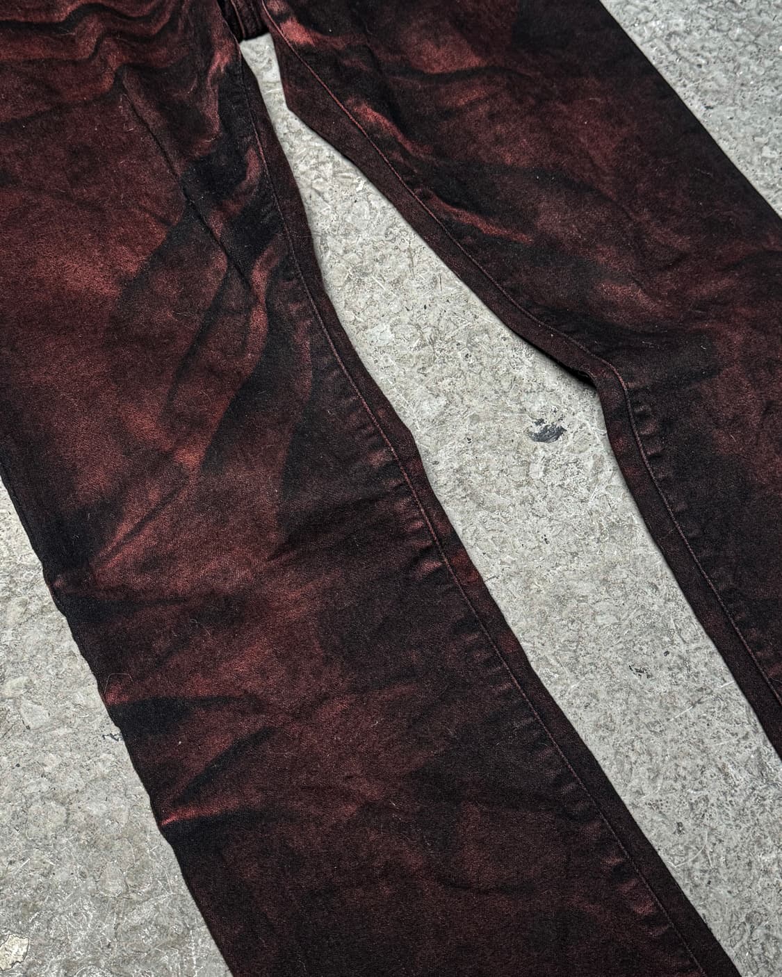 TORNADO MART – Red-Dyed Slim Denim Pants 상품이미지4