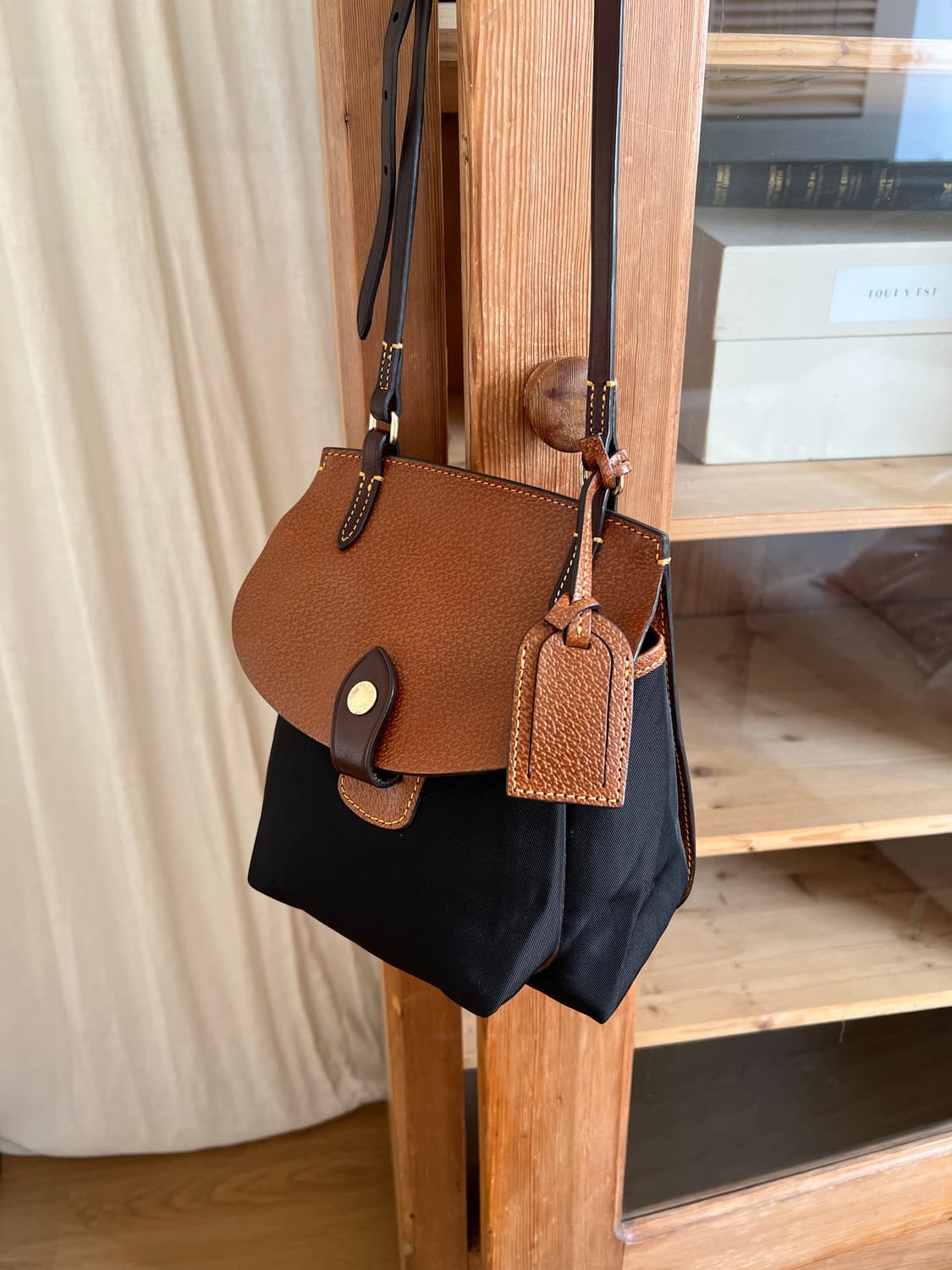 두니앤버크 빈티지 크로스백 상품이미지2