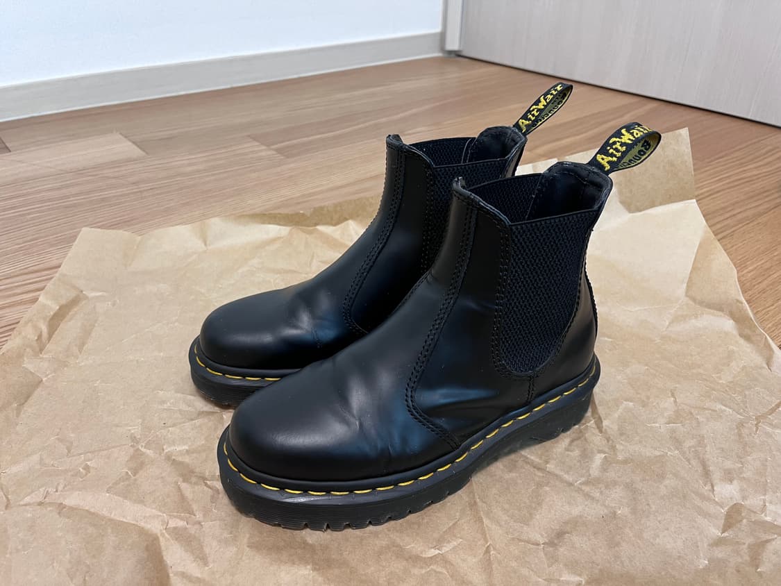 닥터마틴 2976 첼시 부츠 UK4 상품이미지1