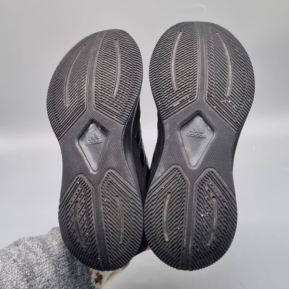 아디다스 듀라모 올블랙 운동화250 상품이미지3