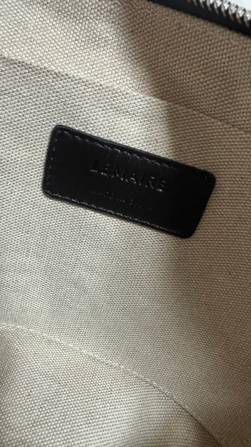 르메르 크루아상백 미디움 다크 초콜릿 상품이미지4