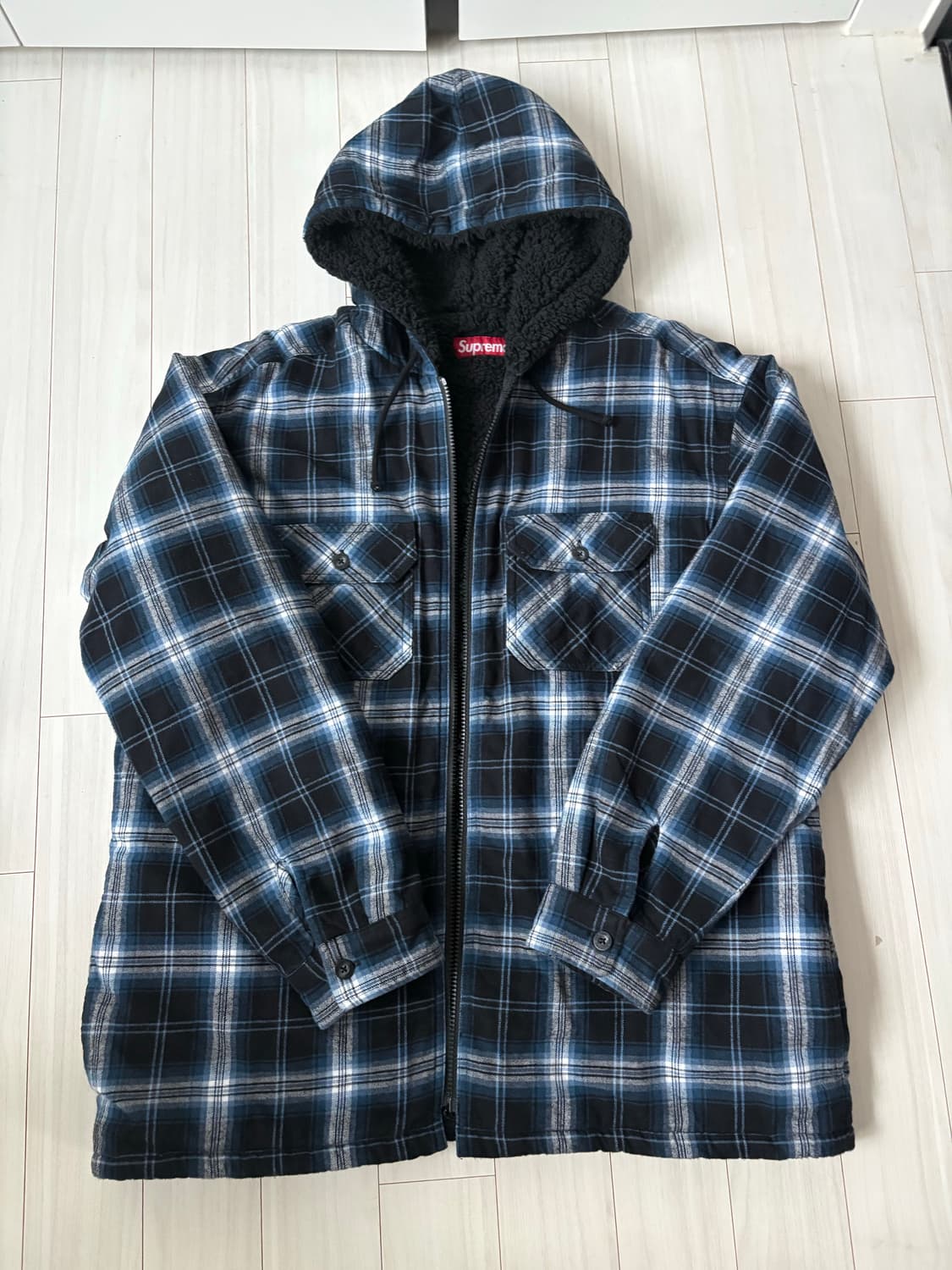 슈프림 라인즈 플란넬 후드자켓 상품이미지1