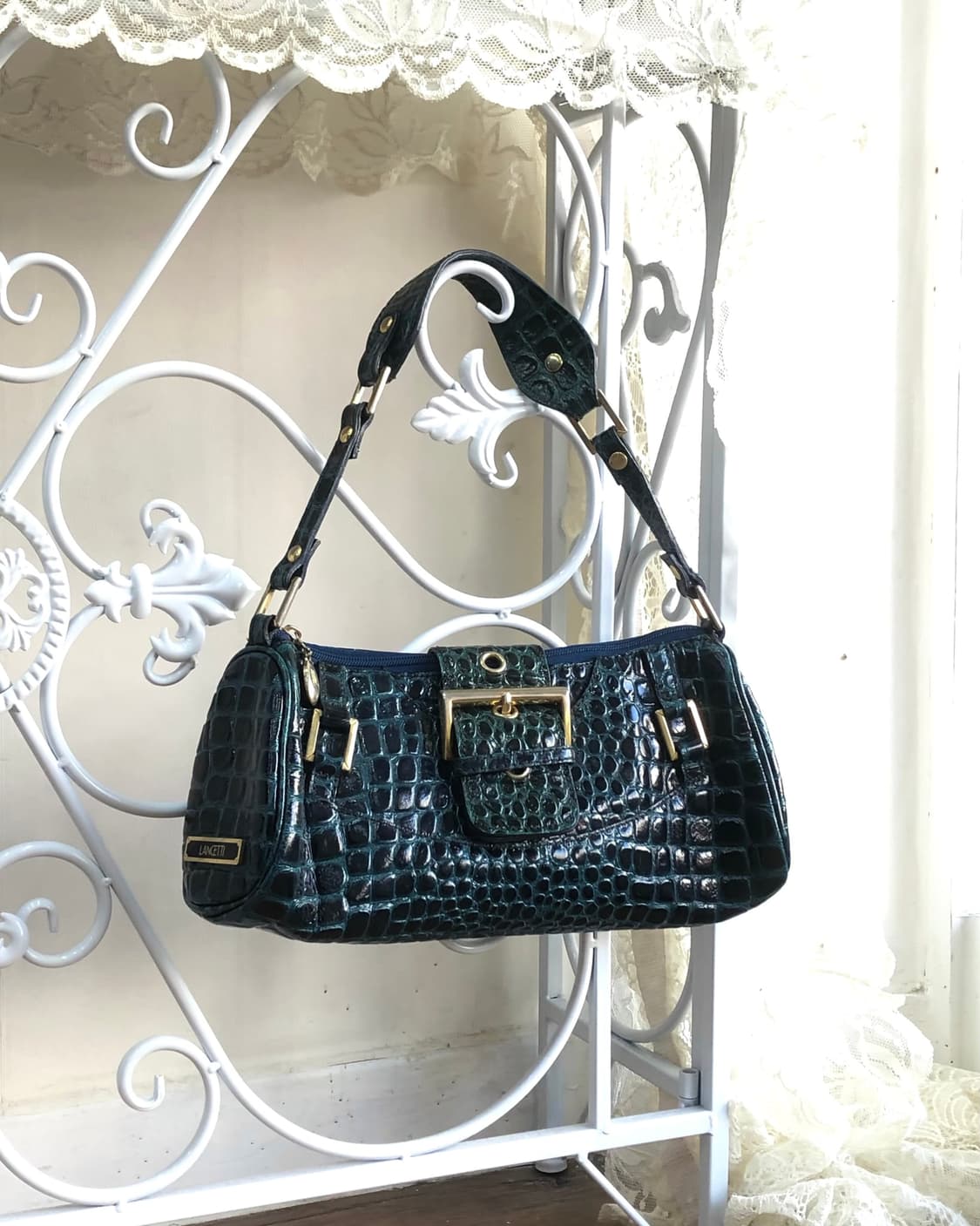 deep blue croc buckle shoulder bag 상품이미지1