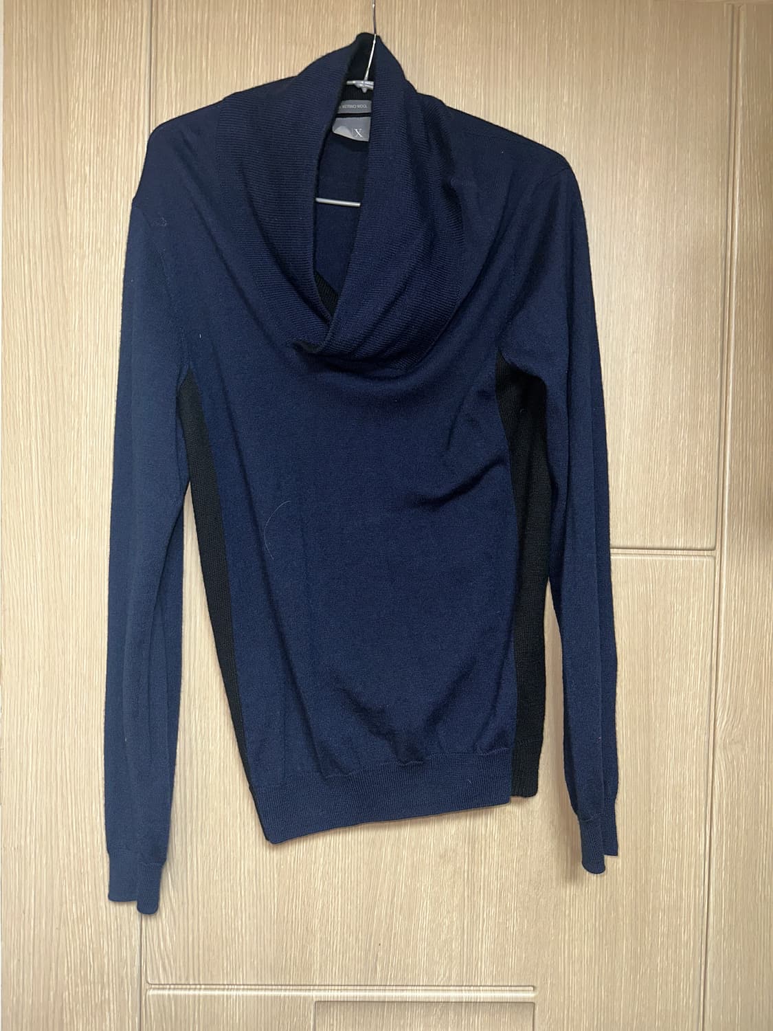 아르마니 익스체인지 메리노울 홀터넥 니트 상품이미지1