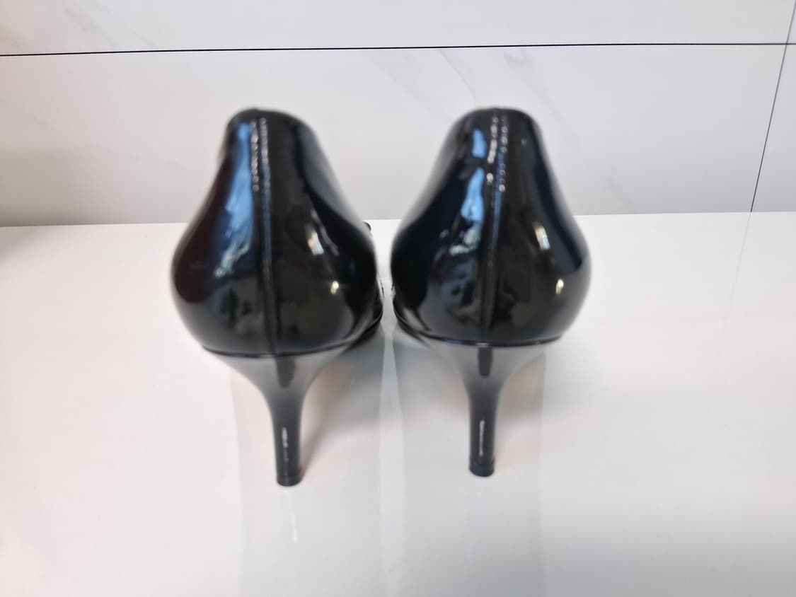 페라가모 바라 오픈토 에나멜 하이힐 Size 6 (새상품) 상품이미지6
