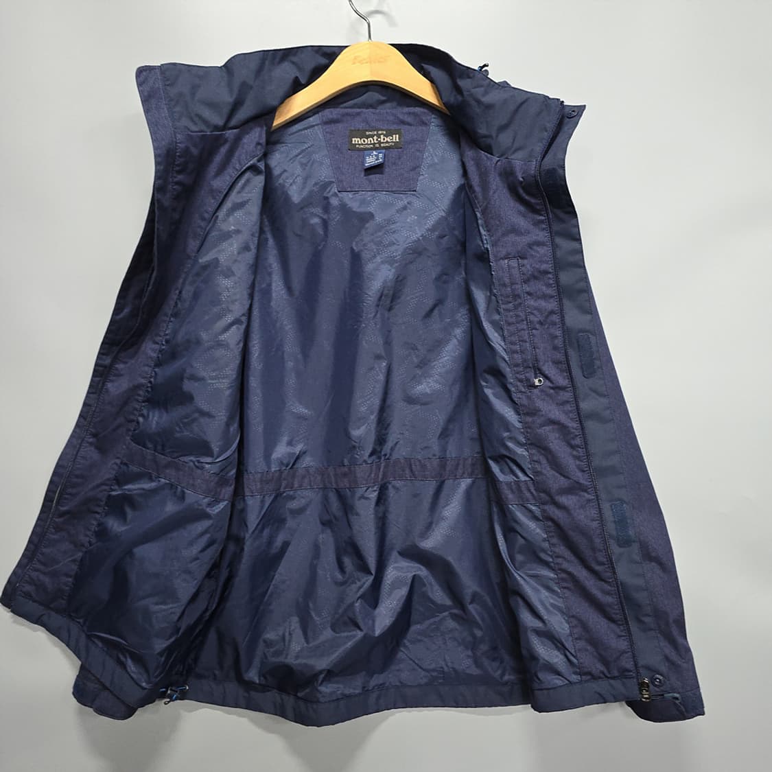 몽벨(mont-bell) 후드 바람막이 자켓 네이비 100 상품이미지8
