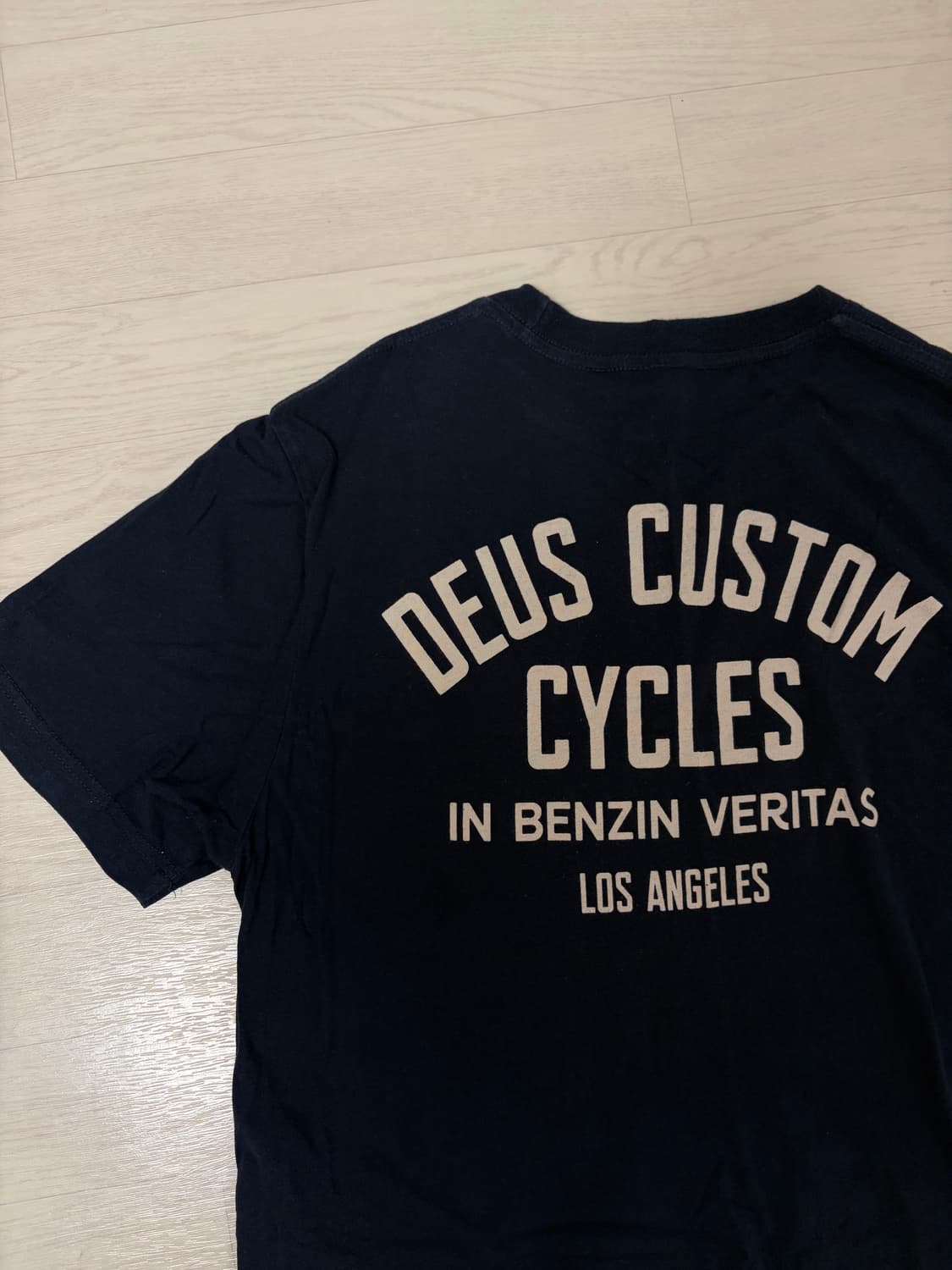 데우스 네이비 반팔티 상품이미지5