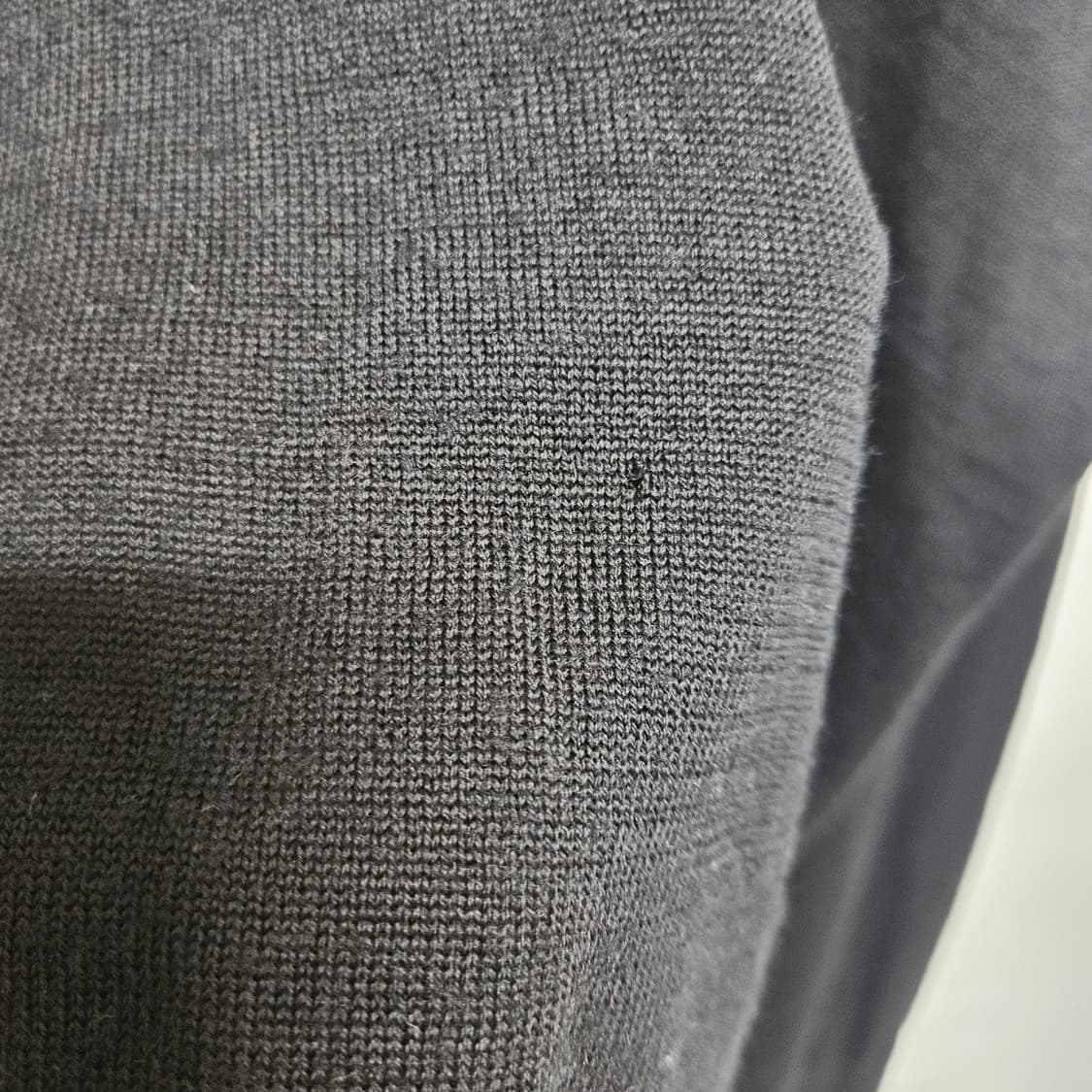 우영미 울 절개 터틀넥 니트 100 상품이미지4