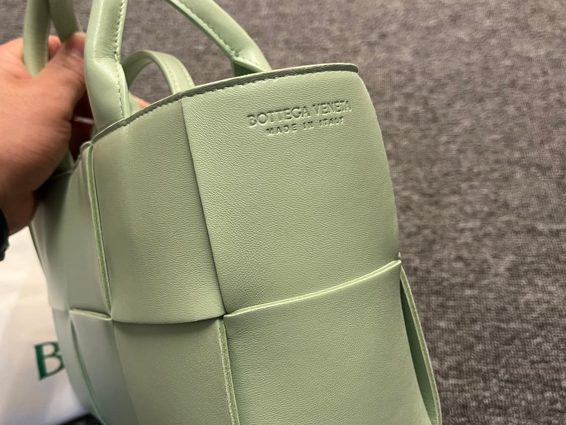 보테가베네타 미니 아르코 토트백 새제품 상품이미지3