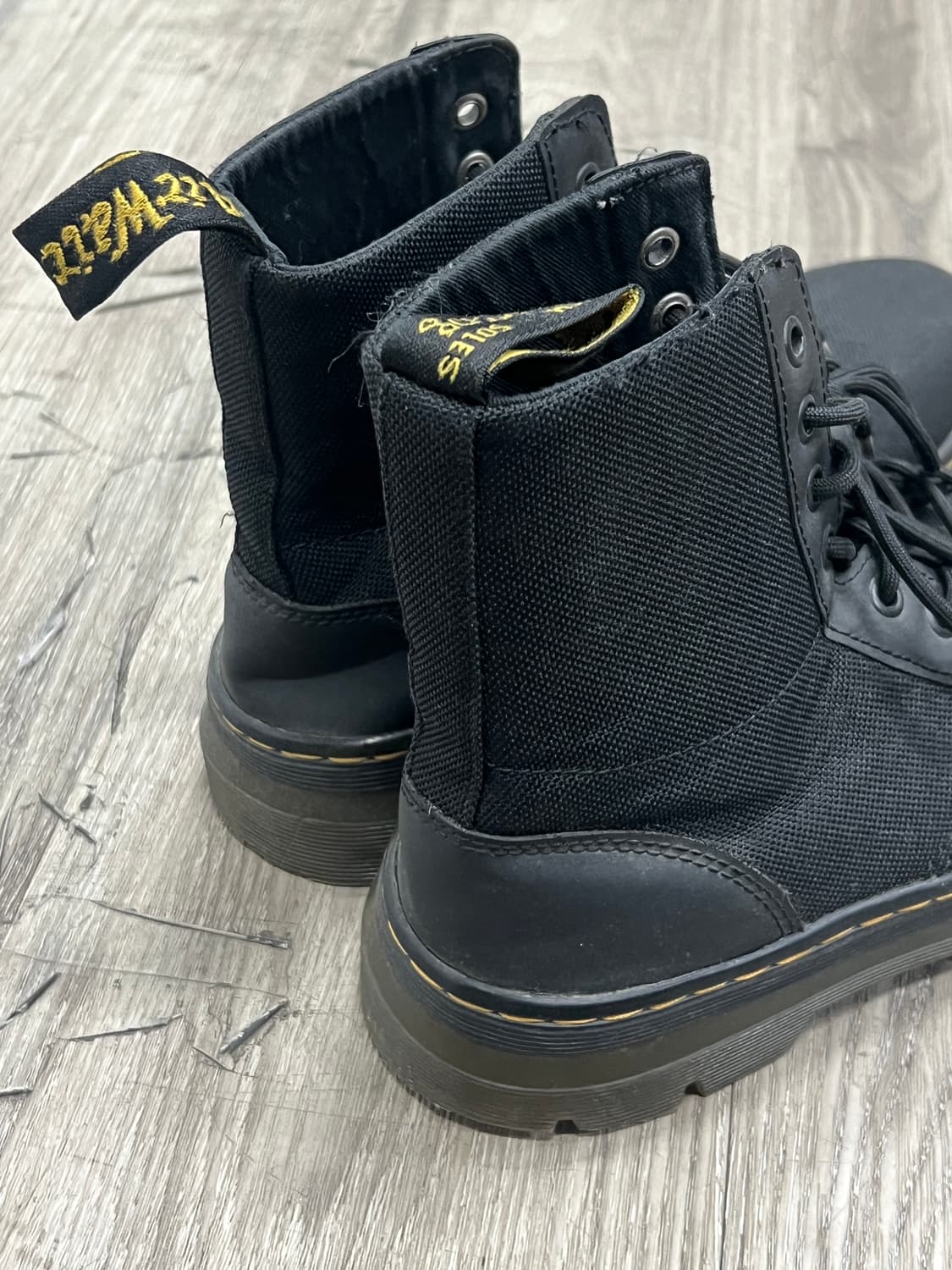 Dr martens 닥터마틴 콤스 레더 컴뱃 부츠 상품이미지3