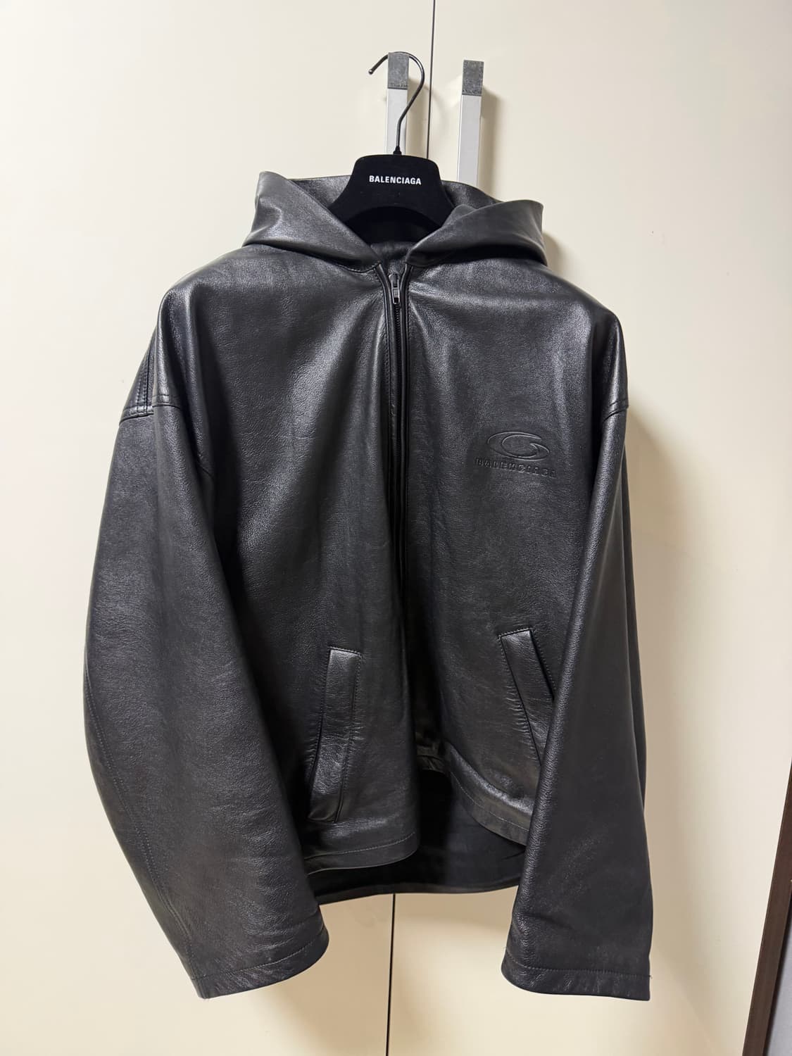 (1) 발렌시아가 오버사이즈 레더 후드 자켓 상품이미지2