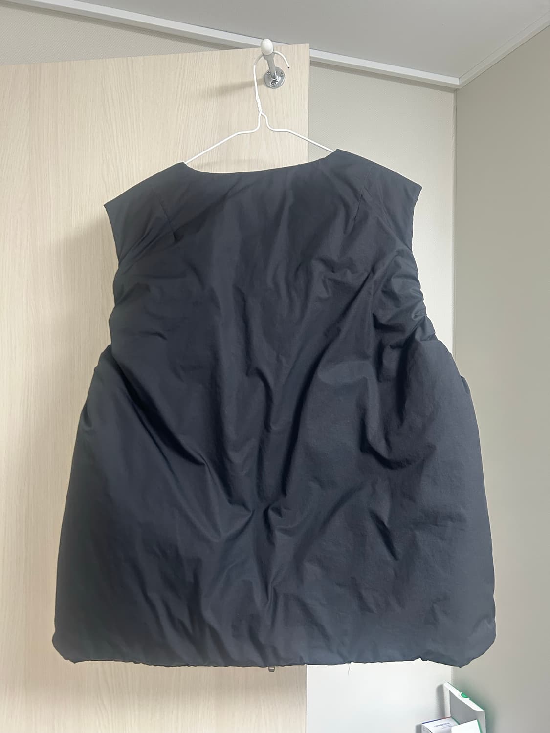 포터리 니트베스트 2사이즈 팝니다. 상품이미지2