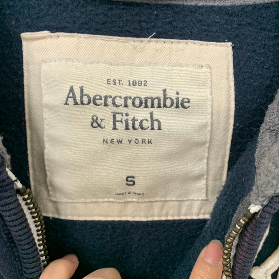 아베크롬비 y2k 와투케 헤비코튼 네이비 후드집업 상품이미지6