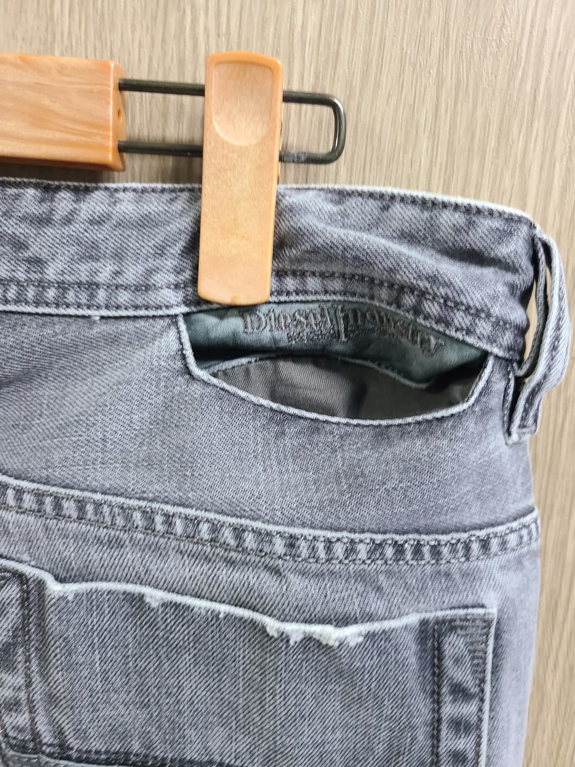 디젤 로우라이즈 그레이 데님 청바지 상품이미지6