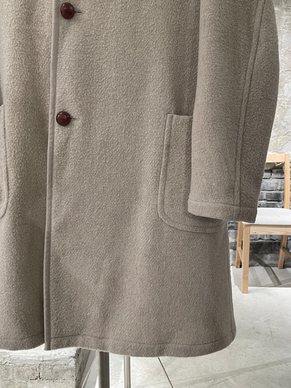 단톤 아이보리 체스넛 버튼 후디 울 코트    상품이미지5