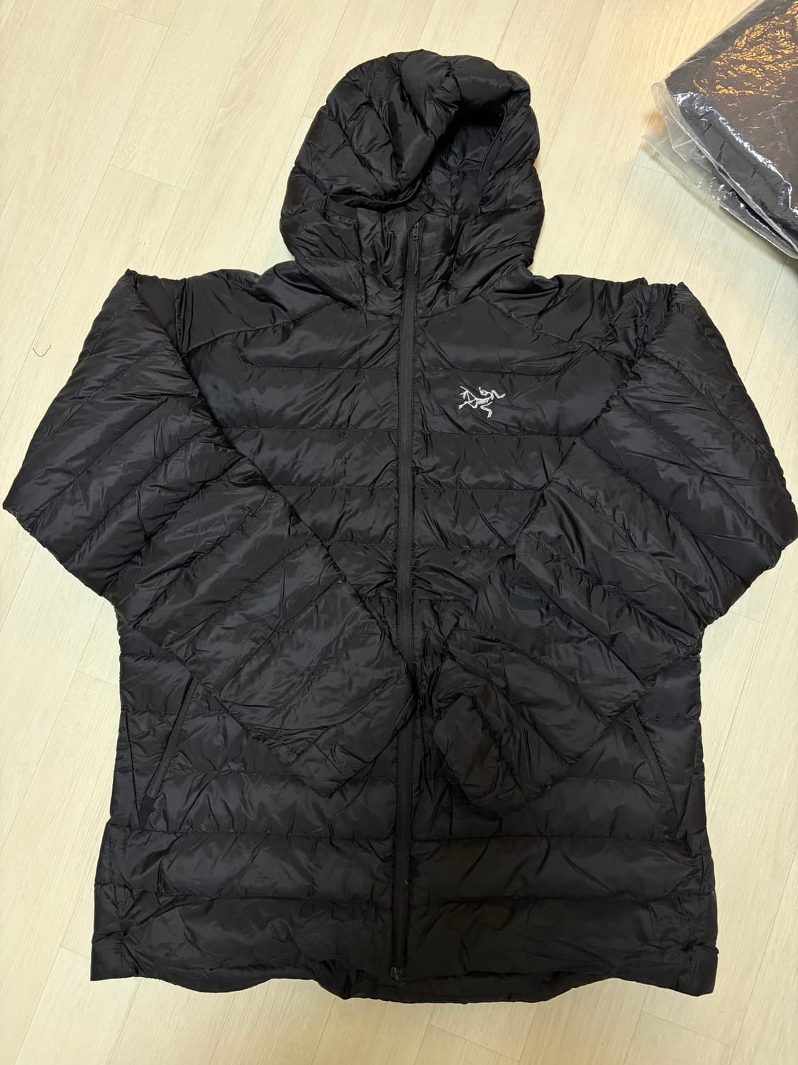 XL 아크테릭스 세륨 LT 블랙 후디 다운 자켓 상품이미지1