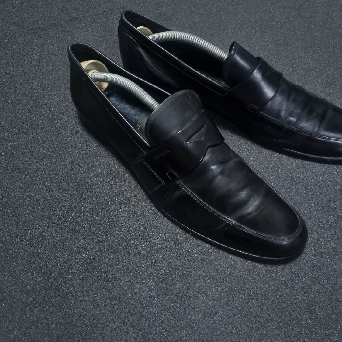 프라다 블랙 로퍼 uk9.5 상품이미지7