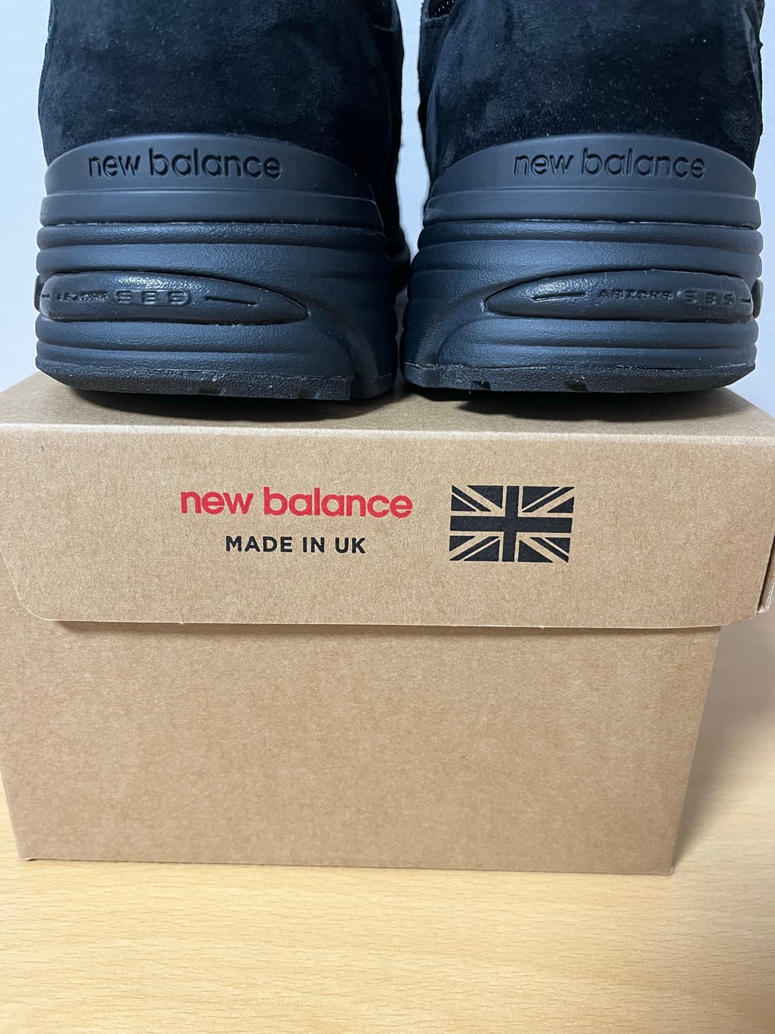 뉴발란스 991v2 트리플 블랙 270 상품이미지6