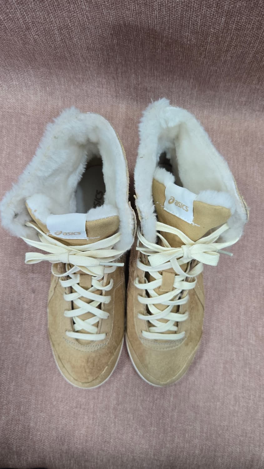 아식스250mm- 스웨이드  겨울용 하이탑 스니커즈 상품이미지2