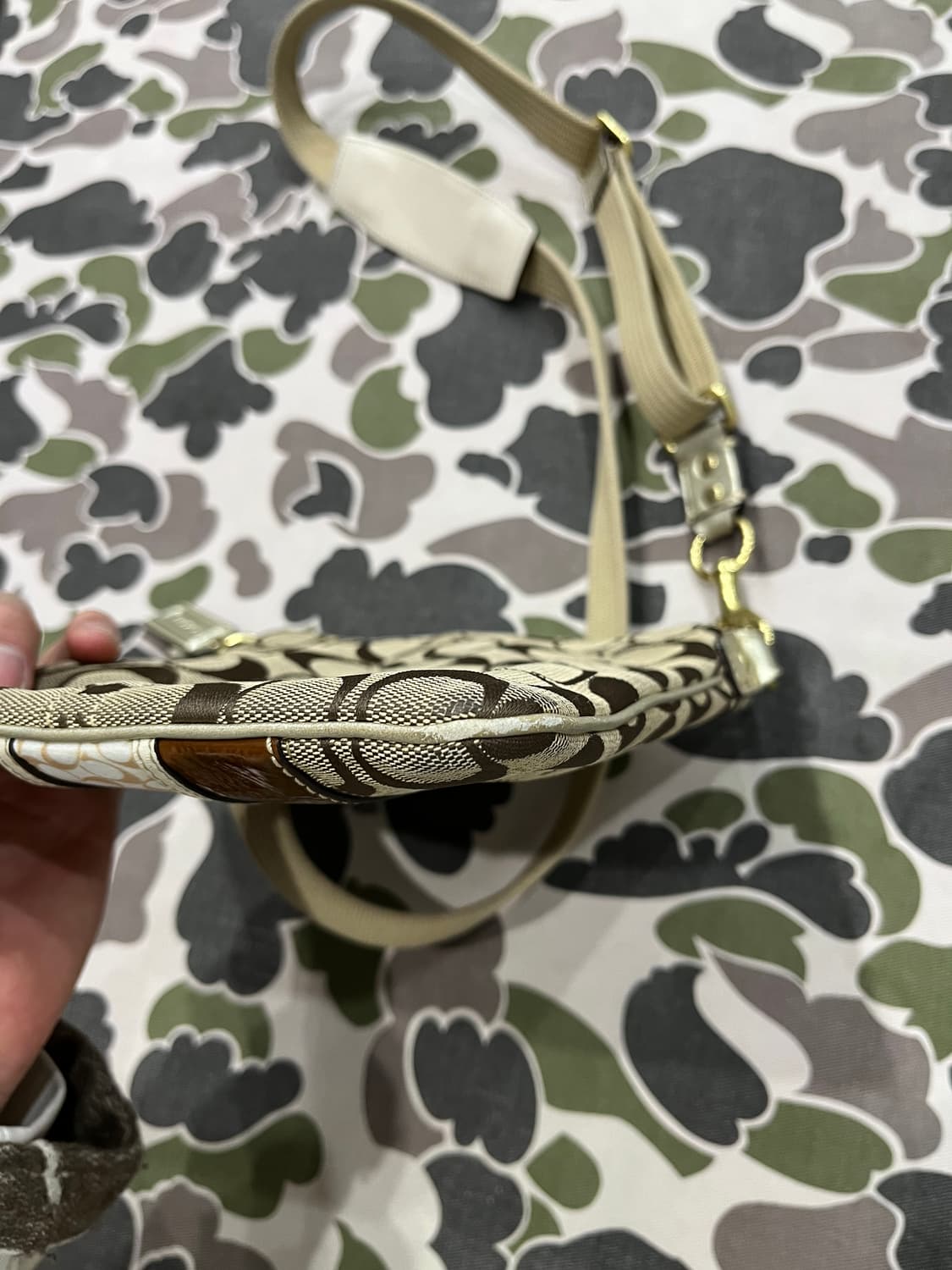 코치 모노그램 미니 크로스백 상품이미지5