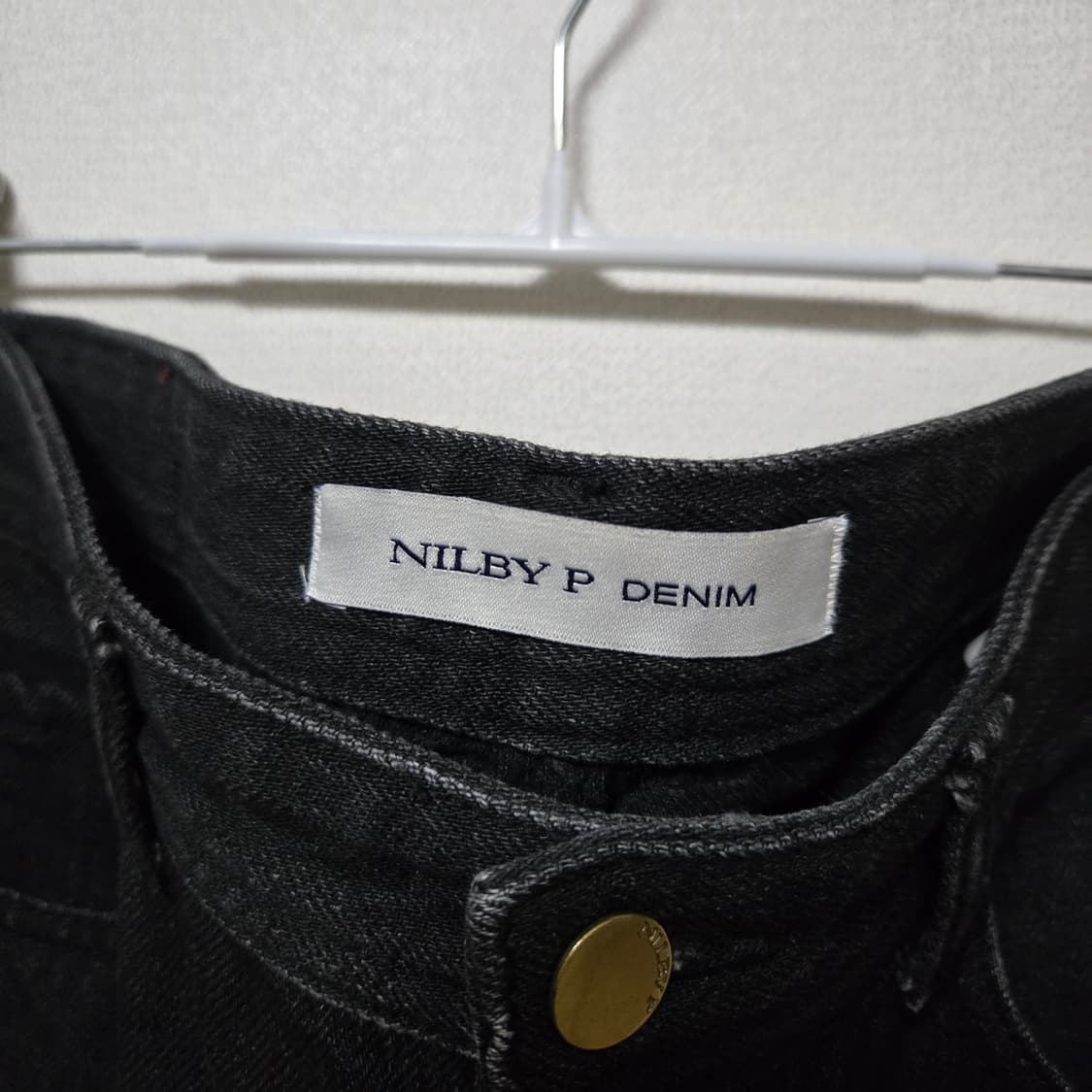 닐바이피 블랙 데님팬츠  상품이미지4