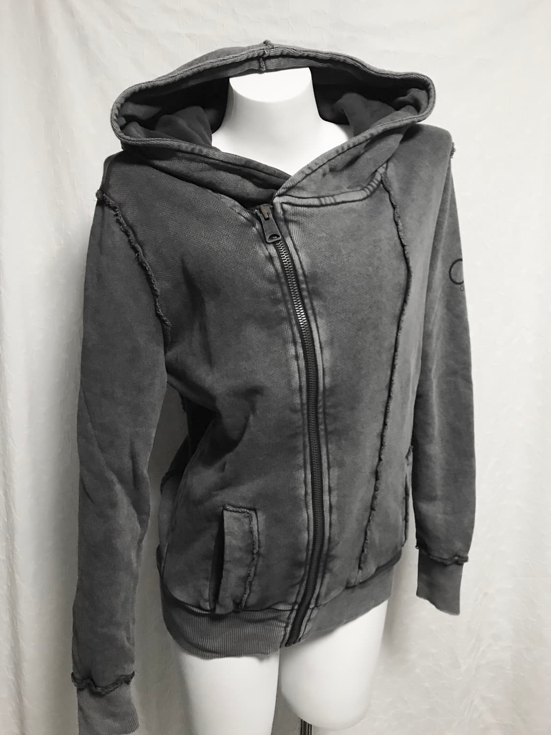 택포•빈티지 캘빈클라인 아카이브 사선 지퍼 워싱 절개 후드 집업 상품이미지2