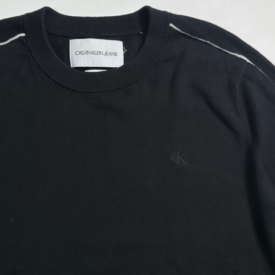 캘빈클라인 로고 사이드라인 울 니트   상품이미지3