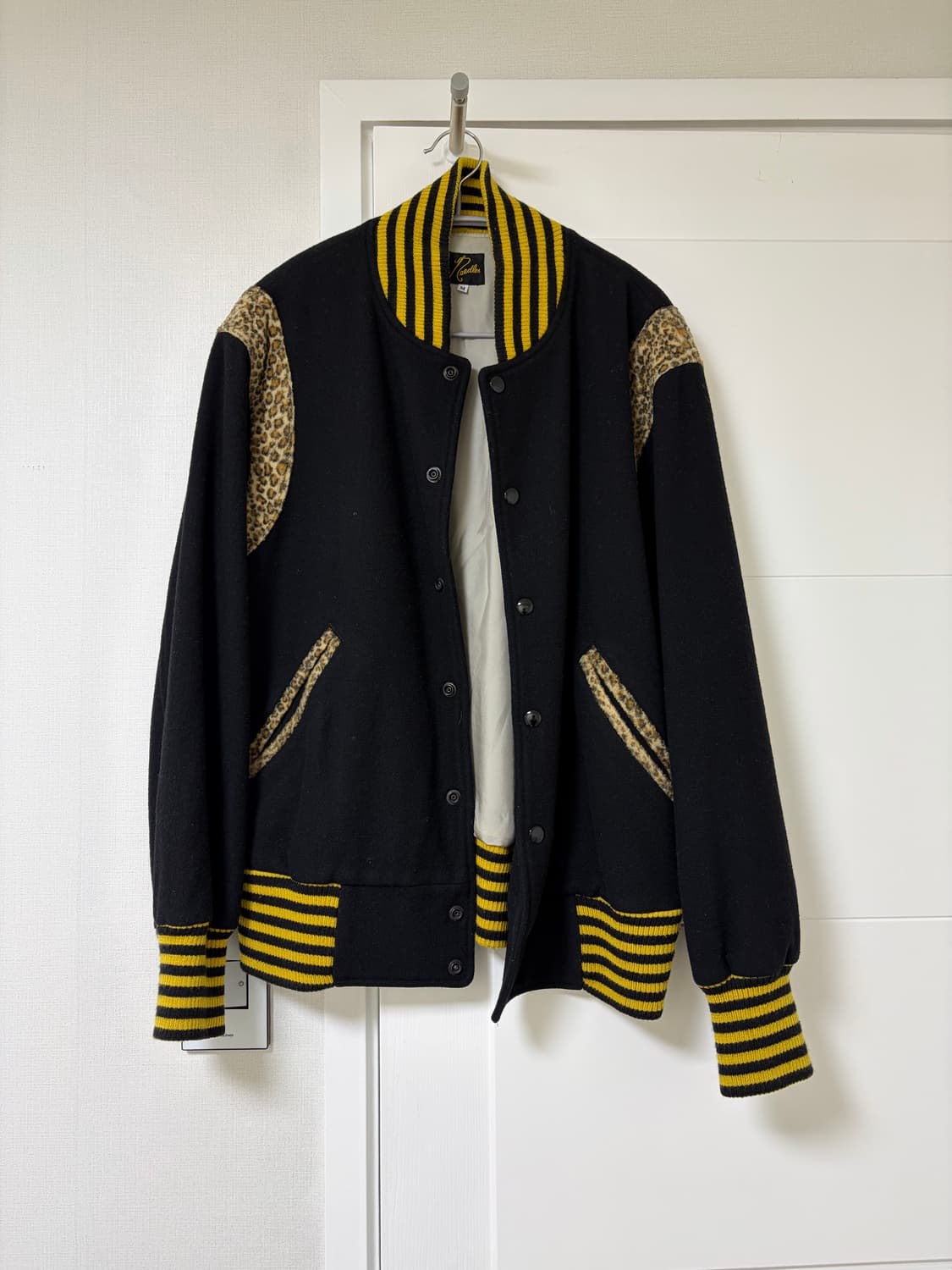 니들스 레오파드 바시티 자켓 상품이미지1