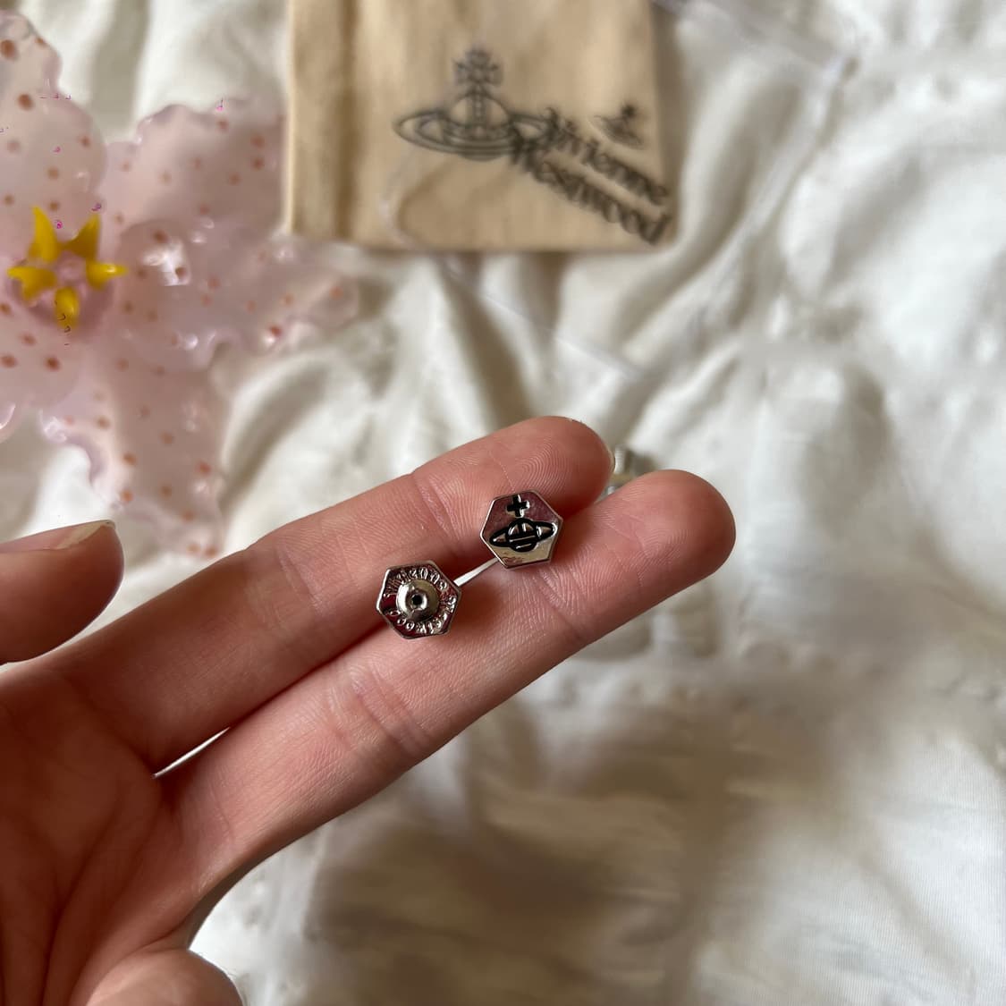 비비안웨스트우드 아델 볼트 이어링 상품이미지7