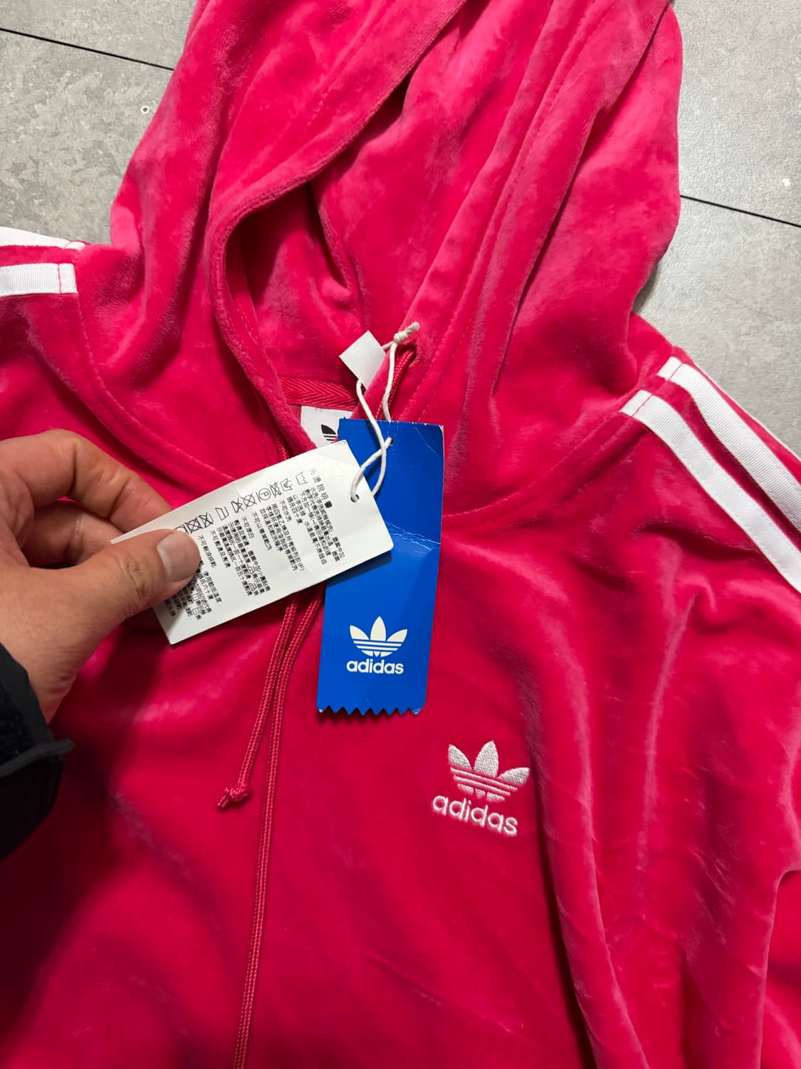 아디다스 벨루아 오버사이즈 크롭 스웻 후디 66size  상품이미지2