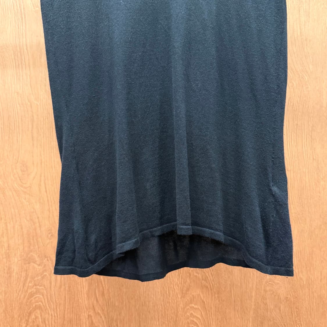 아르마니 콜레지오니 비즈 스캘럽 넥 반팔 니트 실크 블랜드 블랙 상품이미지5