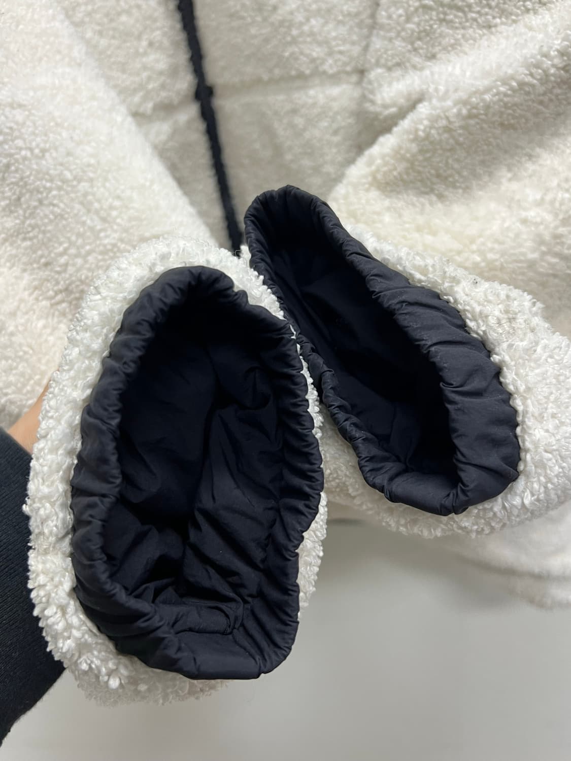 (XL) K2 비숑 셰르파 양털 리버시블 구스다운 자켓 아이보리/블랙 상품이미지7