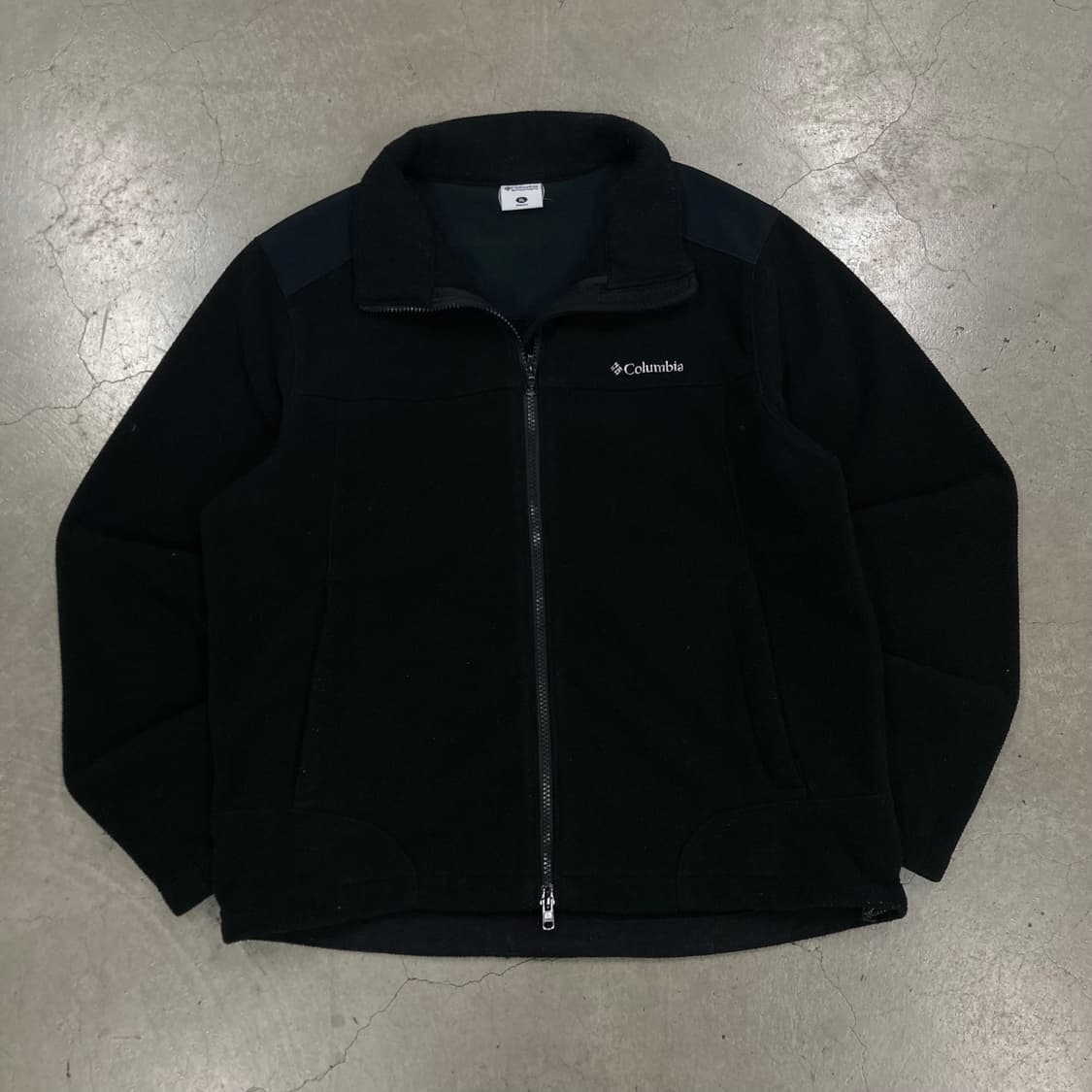 컬럼비아 블랙 컬러 스몰 로고 플리스 자켓 상품이미지1
